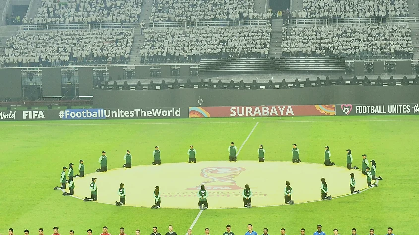 二十四队、一个月、五场才夺冠·看台第三方